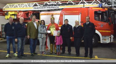 Spendenübergabe in der Feuerwache Rheinbach