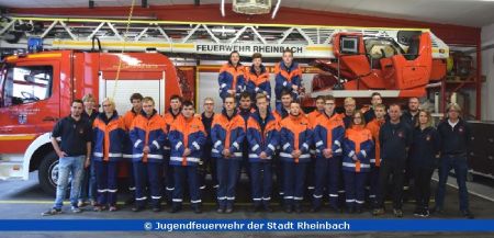 Die Teilnehmerinnen und Teilnehmer des 11. Berufsfeuerwehrtags.