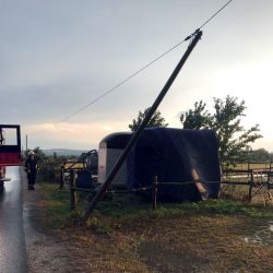 Umgestürzter Strommast