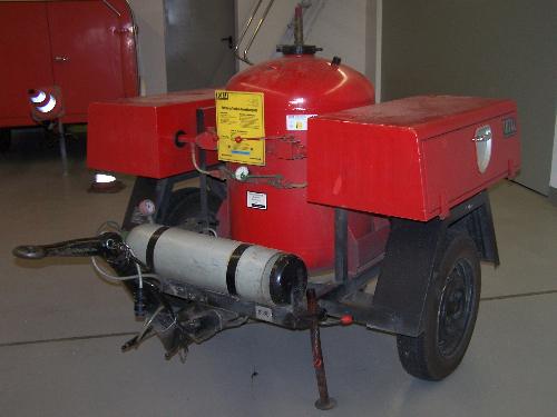 Pulverlöschanhänger 250