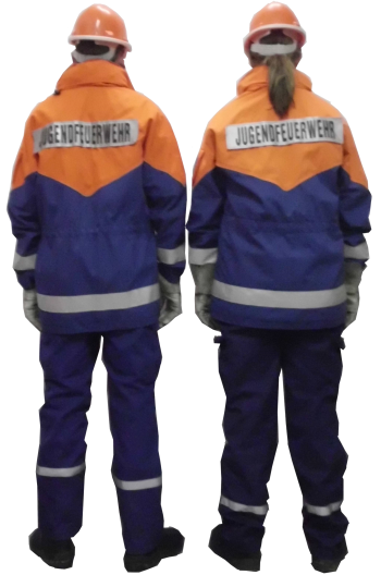Jugendfeuerwehrleute in Schutzkleidung